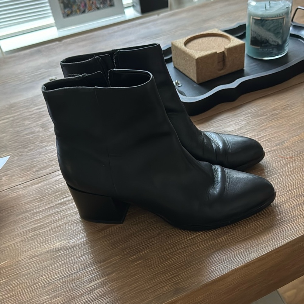 Sam Edelman Joey ankle zip Bootie in Black Leather size US 10
